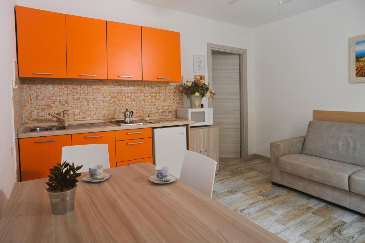 La Casa Dei Nonni Sul Garda Hotell Peschiera del Garda Exteriör bild