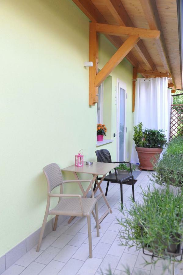 La Casa Dei Nonni Sul Garda Hotell Peschiera del Garda Exteriör bild