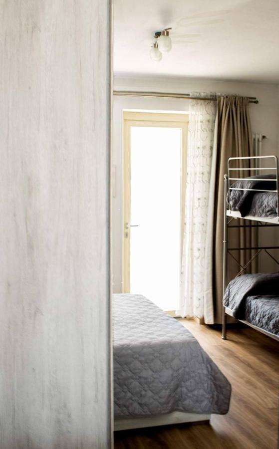 La Casa Dei Nonni Sul Garda Hotell Peschiera del Garda Exteriör bild